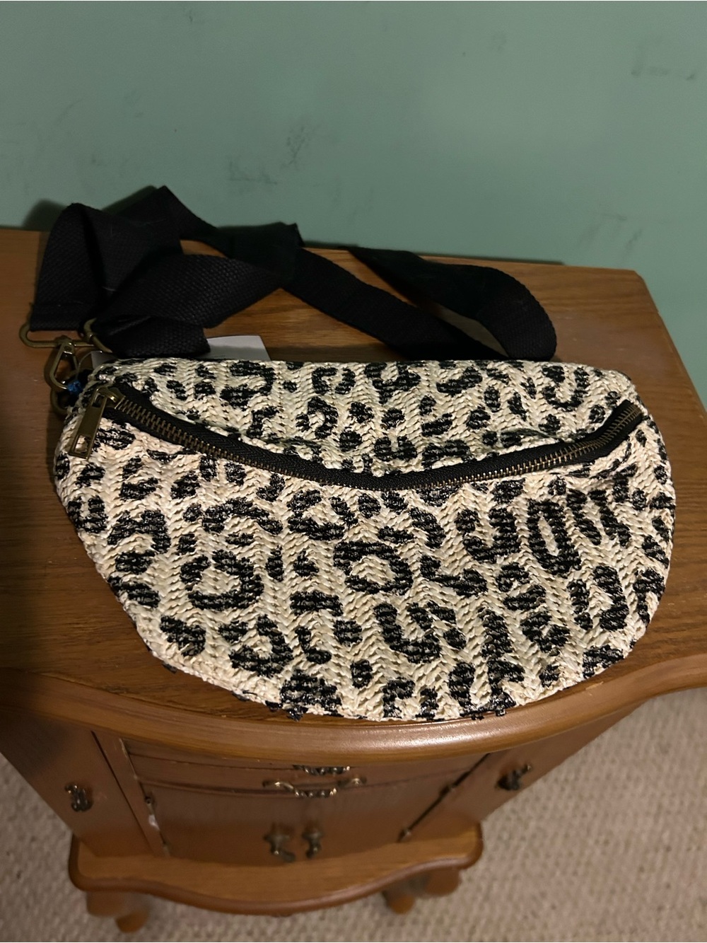 Leopard Print Woven Crossbody Belt Bag - Black & Cream
